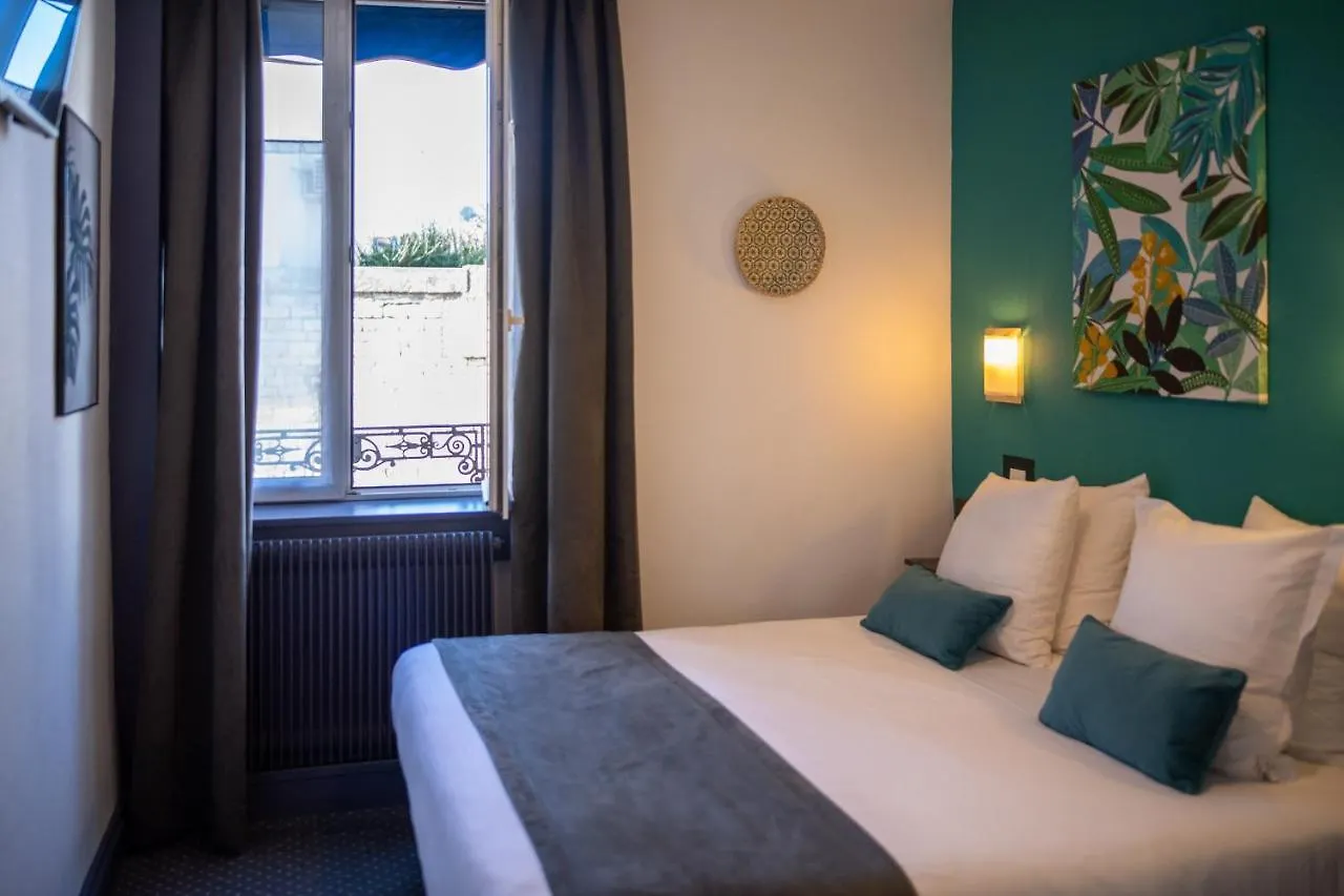 **  Hotel De Normandie Lyon France